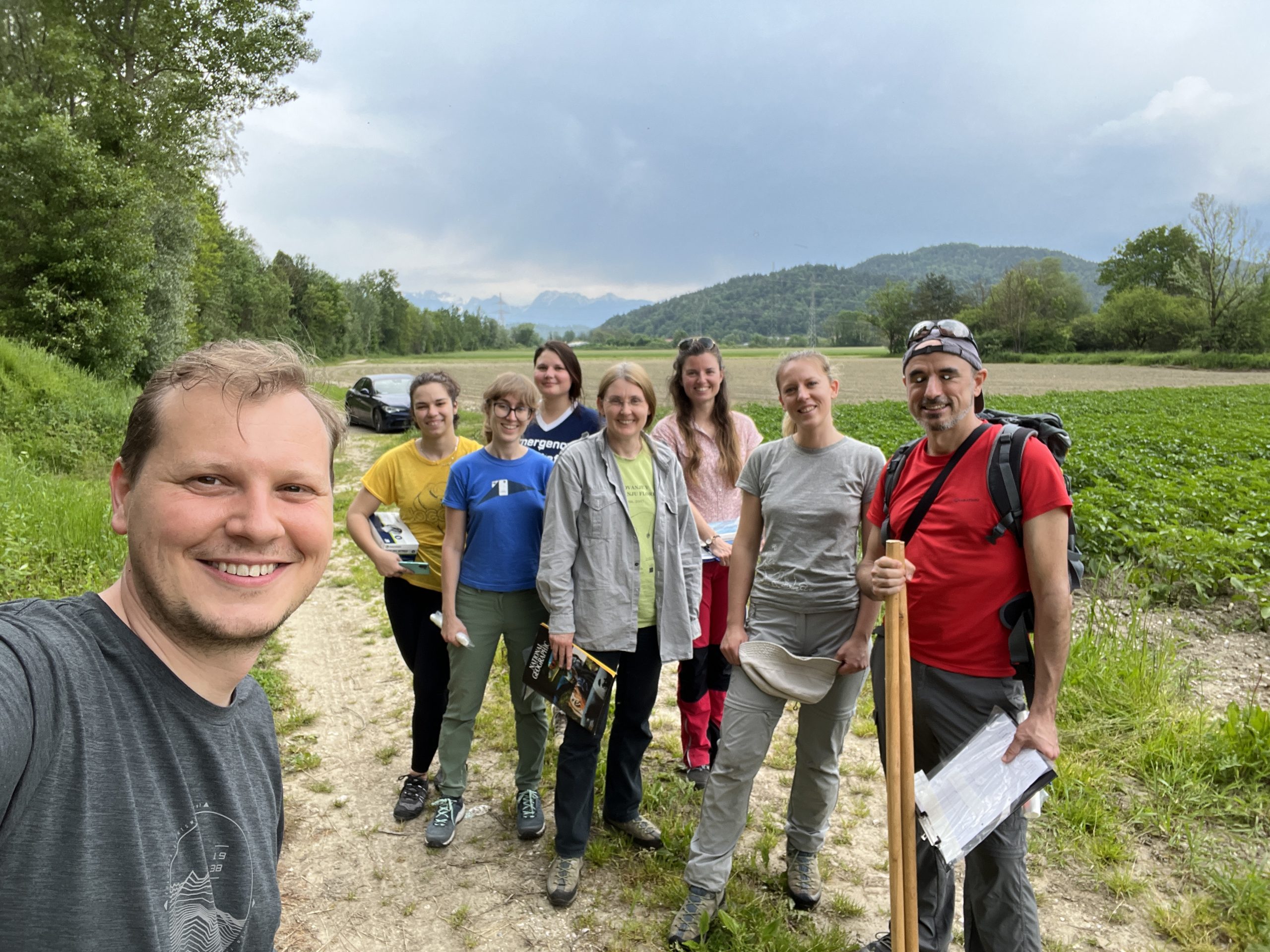 Wanna Join Us? PhD Position in Plant Virus Characterization lv skupinska slika